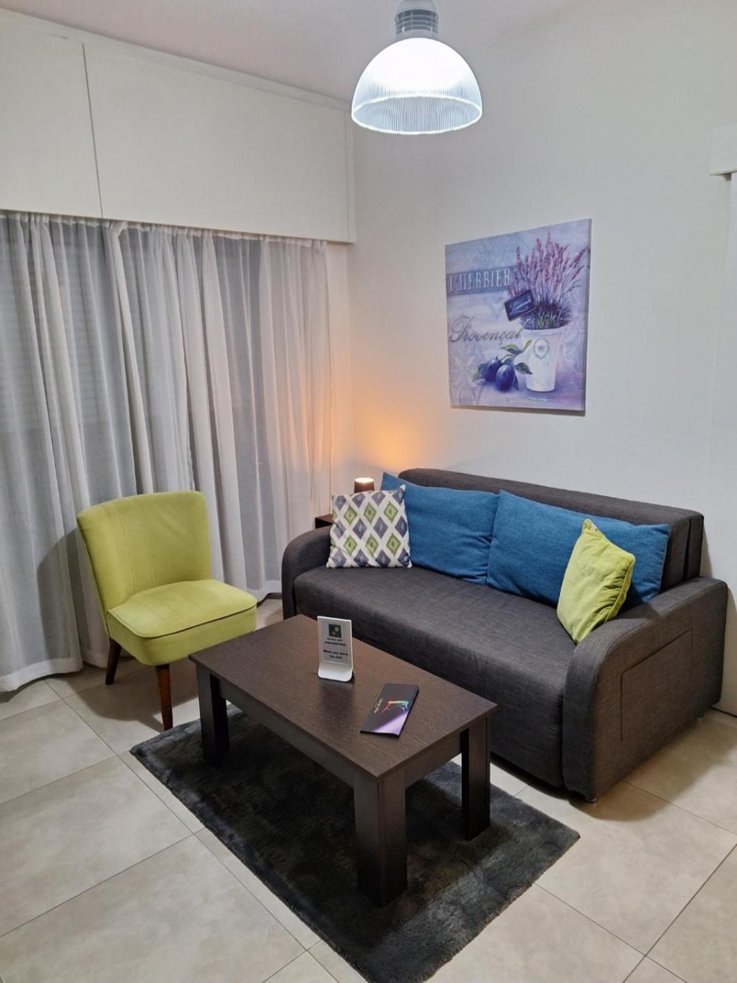 By The Way Apartment لارنكا المظهر الخارجي الصورة
