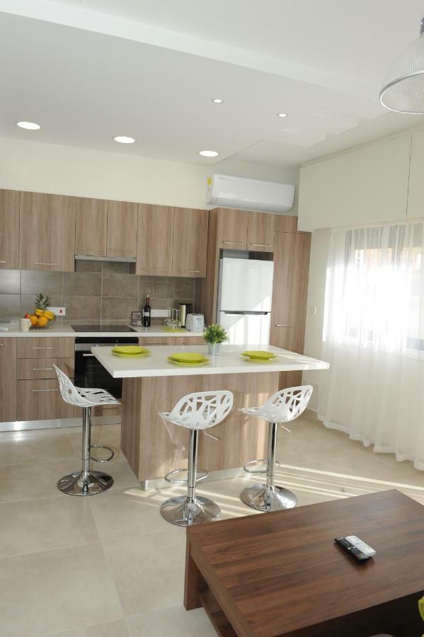 By The Way Apartment لارنكا المظهر الخارجي الصورة